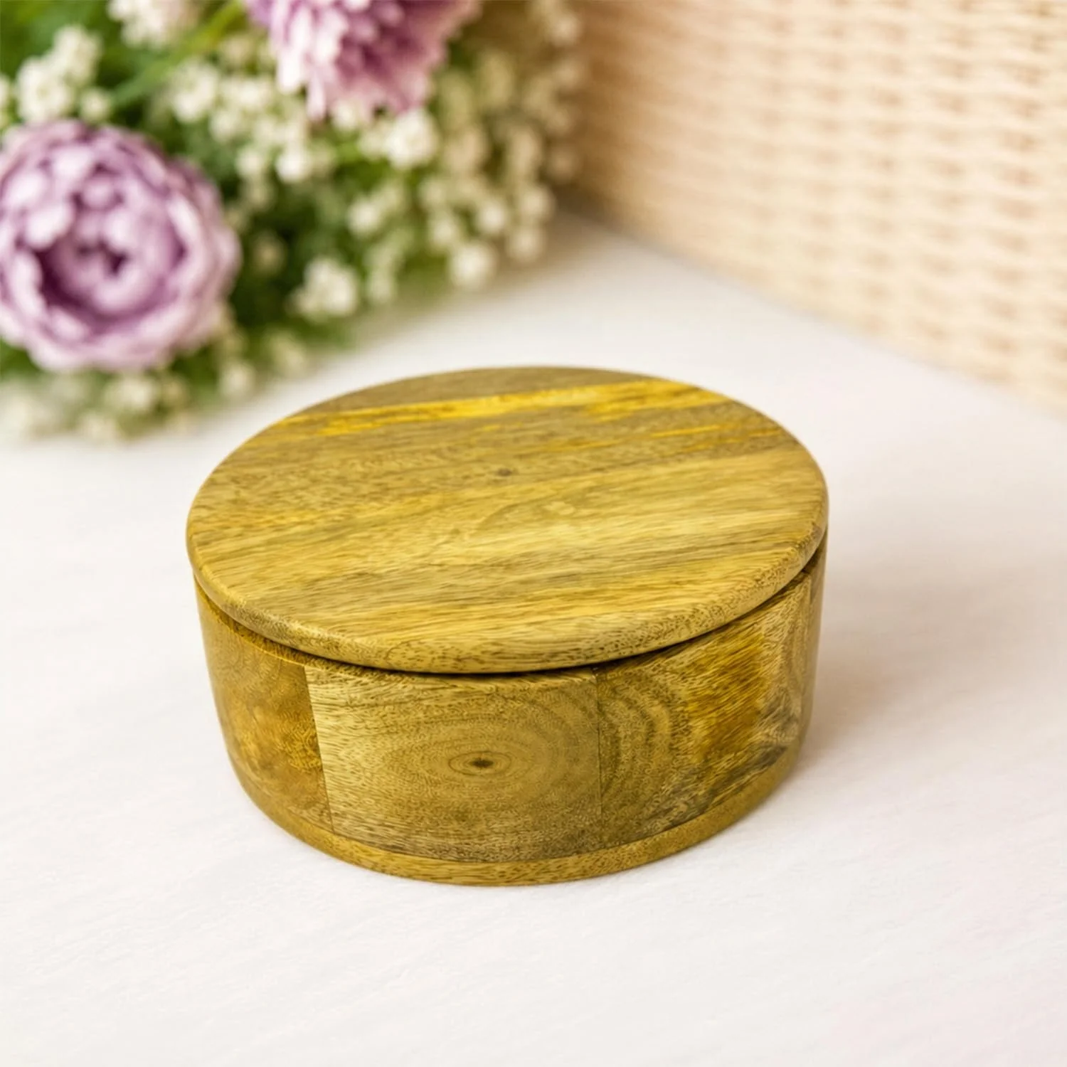 Premium Original Mango Wood Roti Box with Lid – Handcrafted Wooden Chapati Casserole Hot Case | Round Bread Storage Container for Roti, Paratha & Naan | Brown Kitchen Serveware | 8 x 8 x 3.5 Inch